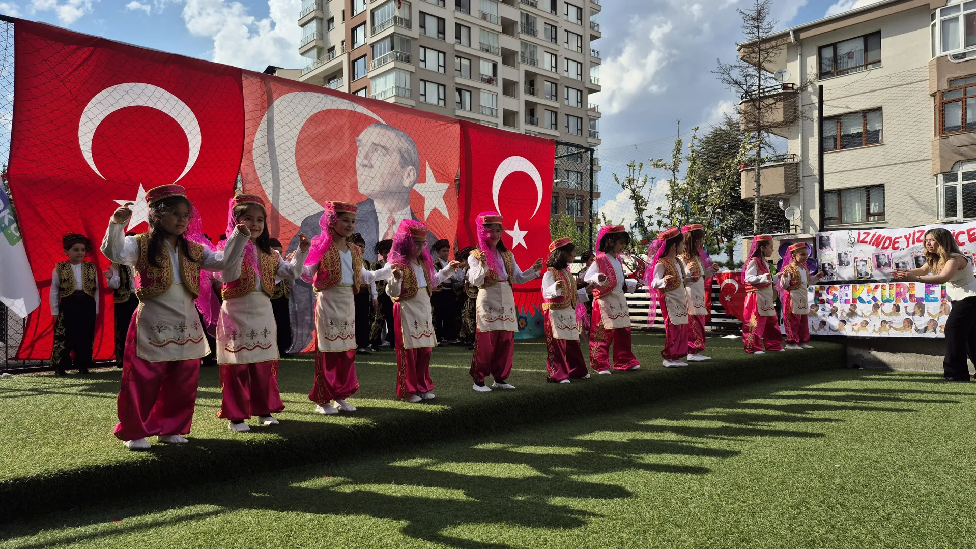 İlkokul Öğrenci ve Velilerimiz ile 23 Nisan Ulusal Egemenlik ve Çocuk Bayramı Kutladık... - 1